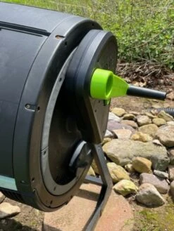 Maze 65 Gallon Composter With Easy Turn Kit 5 Maze 65 Gallon Composter With Easy Turn Kit -Gardeners Sales Store 3 4 crop 8613577 07V 1