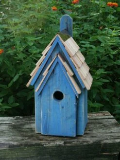 Heartwood Bluebird Manor Bird House -Gardeners Sales Store 8591068bl 03v 1 heartwood bluebird manor bird house blue